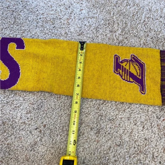 Los Angeles Lakers Reversable Scarf - Picture 3 of 3